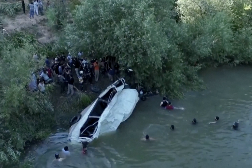 Najmanje sedam mrtvih, školski bus pao u rijeku u Siriji
