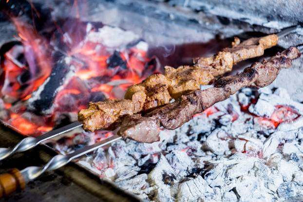 FOTO Pogledajte tradicionalna uskršnja jela iz cijelog svijeta