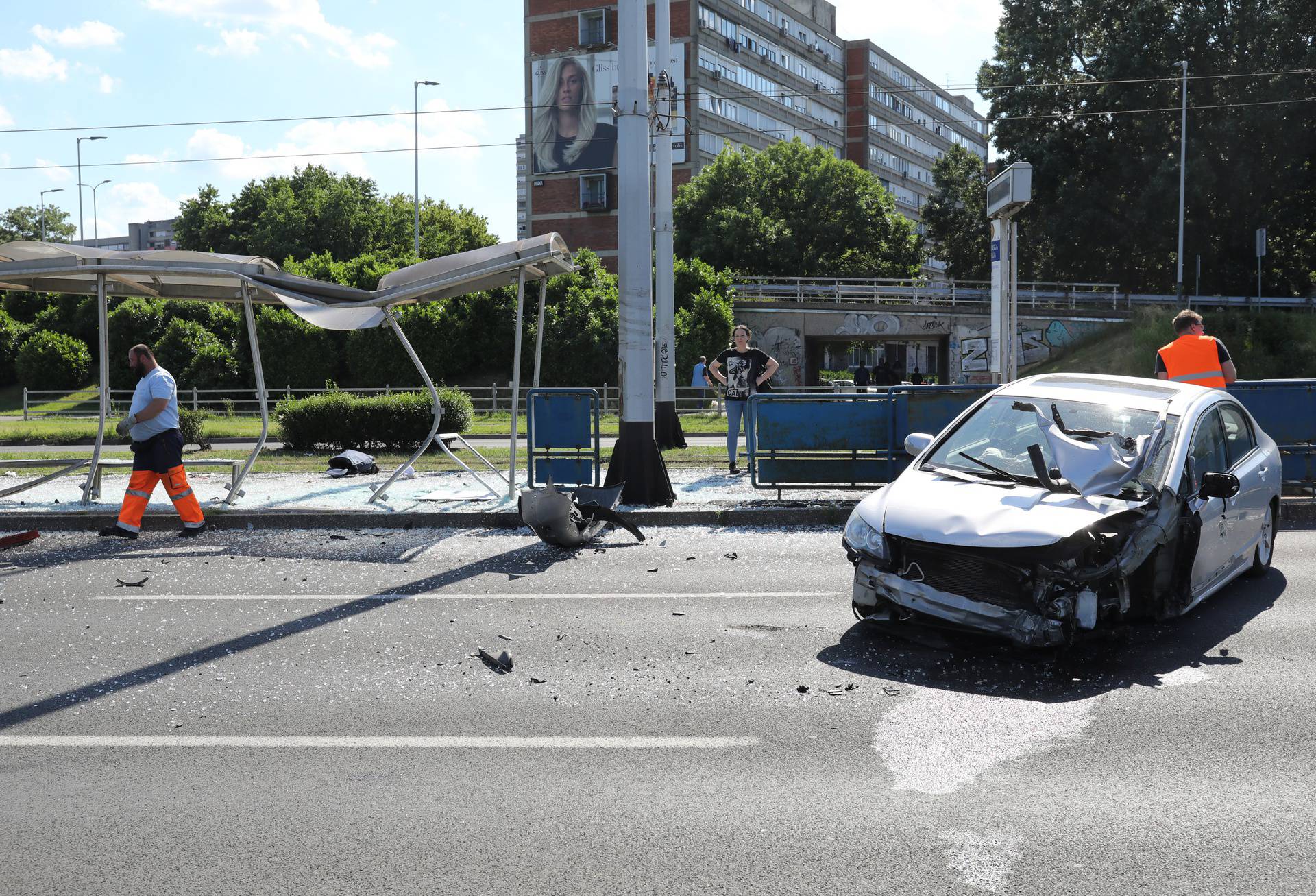 Zagreb: Autom pokupio tramvajsku stanicu i pješake, više ljudi ozlijeđeno 