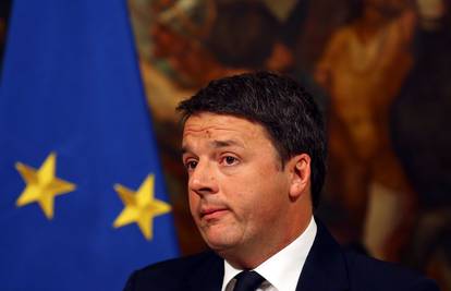 Nakon propasti referenduma: Matteo Renzi podnio ostavku