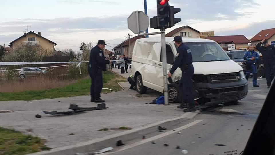 Sudarila su se četiri vozila u Velikoj Mlaki: Čovjek poginuo