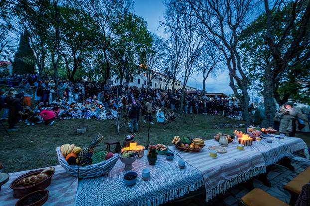 Imotski: Uprizorenje 24. Žive slike Muke Isusove