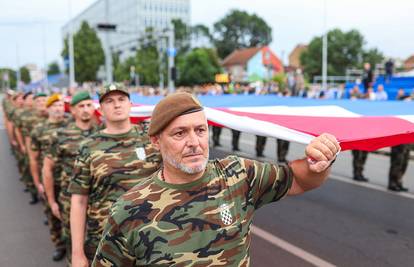 Detaljni program mimohoda: Evo kada sve kreće i kada će nebom poletjeti Rafalei