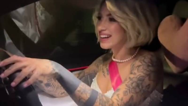 Stela Rade vozila u vjenčanici i nasmijala pratitelje: Sad ćemo krenuti, da nađem mjenjač...