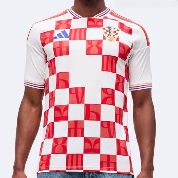 FOTO 'Vatreni' od danas nose dresove Adidasa. Kakvi su vam?