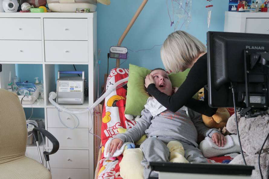 Majka lavljeg srca: Moj Mate mi je sve u životu, dajte Spinrazu!