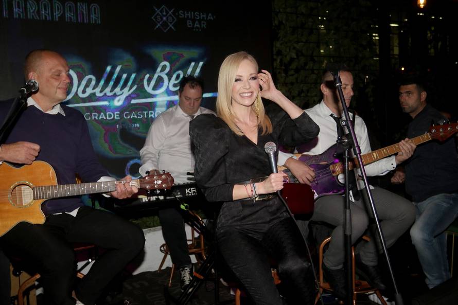 Jelena Rozga hara Beogradom: Za nastup uzme 53.000 kuna