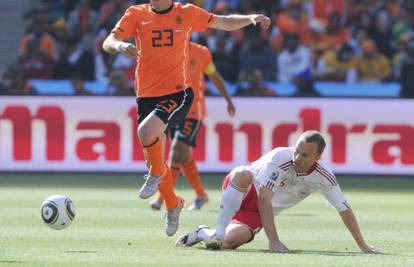 Van der Vaart zbog ozljede otpao s popisa putnika za SP