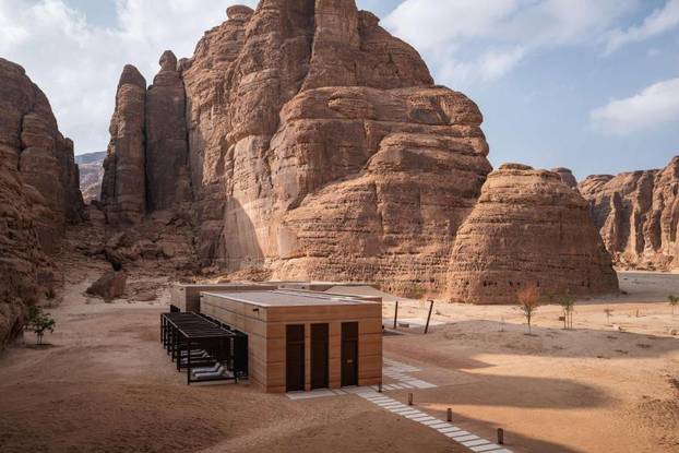 FOTO Ovaj bazen isklesan u stijeni najljepši je na svijetu!