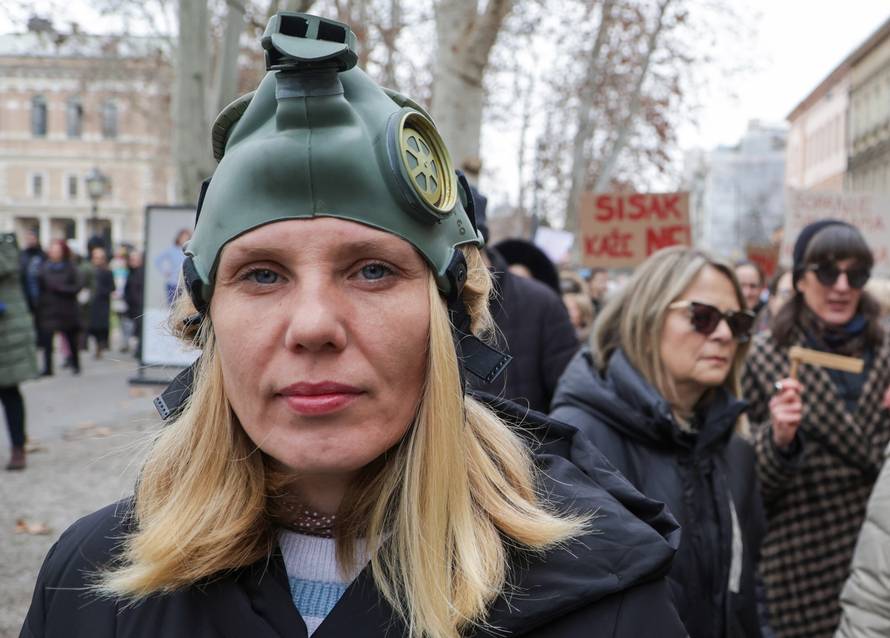 Zagreb: Prosvjed protiv kompleksa industrijskih megafarmi i klaonica peradi u Sisačko-moslavačkoj županiji