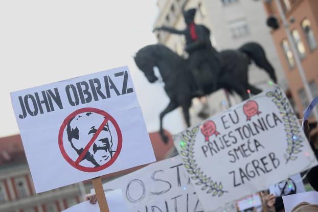 Tisuće na prosvjedu protiv Bandića u Zagrebu