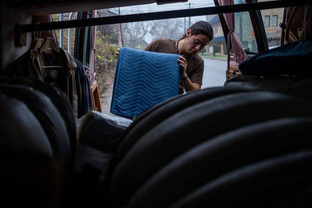 Winter storm expected across central and eastern U.S.