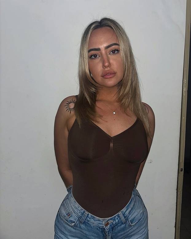 FOTO U Braku na prvu nije bilo sreće za nju! Kristina pokazala kako izgleda u bikiniju: 'Model'