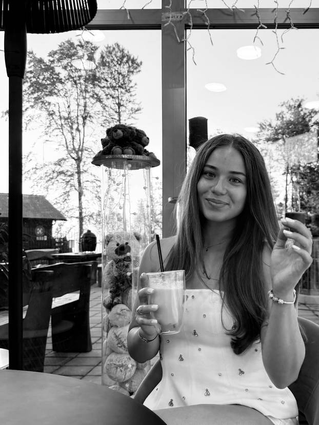 Njeno pismo Ivici Kosteliću sa šest godina ganulo je Hrvatsku. Izrasla je u trofejnu sportašicu