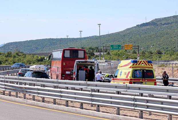 Sudar dva autobusa na A1 u blizini izlaza Vučevica u smjeru Zagreba