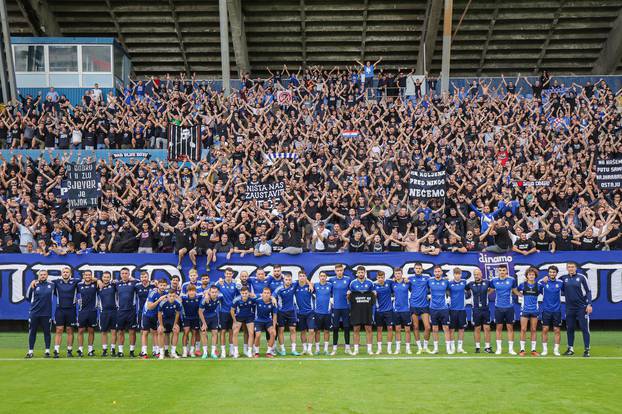 Zagreb: Bad Blue Boys dali podršku nogometašima Dinama uoči odlaska u Prag