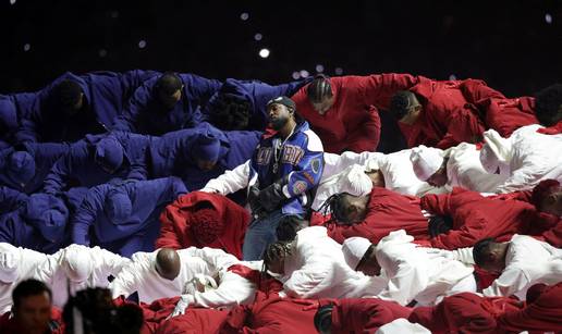 FOTO Kendrick Lamar nastupio na poluvremenu Super Bowla: Pogledajte kako je to izgledalo!