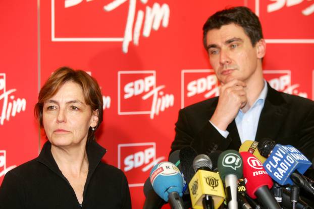Nakon po?etne euforije u izbornom stožeru SDP-a 2007. zavladalo tmurno raspoloženje