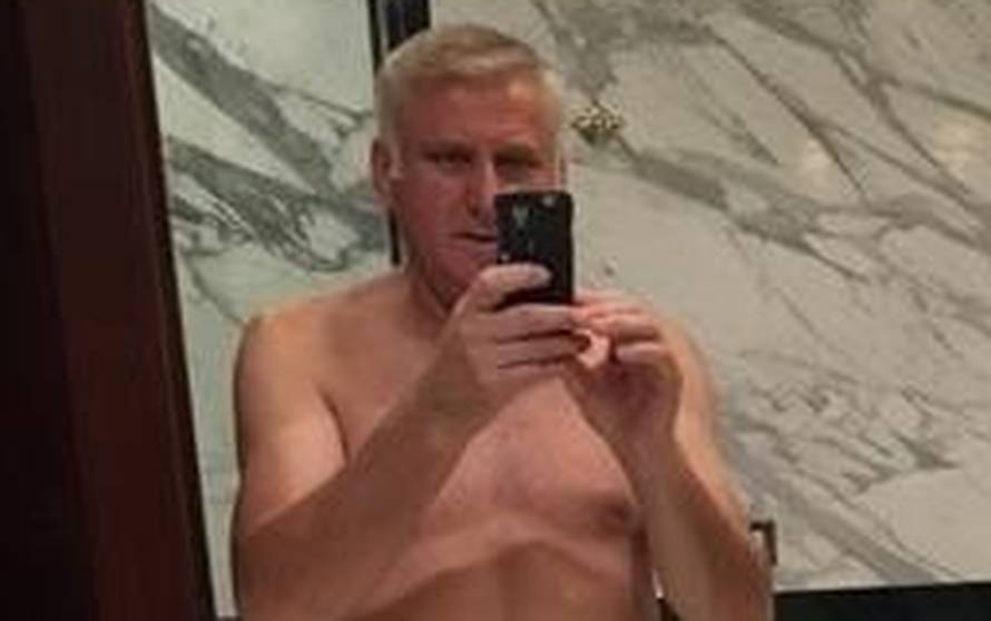 Seks skandal: Franjo Lucić u klinču s nepoznatom ženom