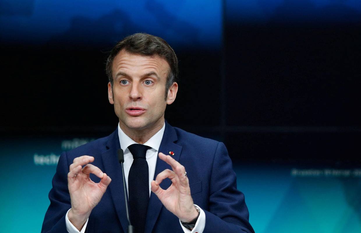 Macron želi privući ljevicu, dok ankete očekuju tijesan rezultat