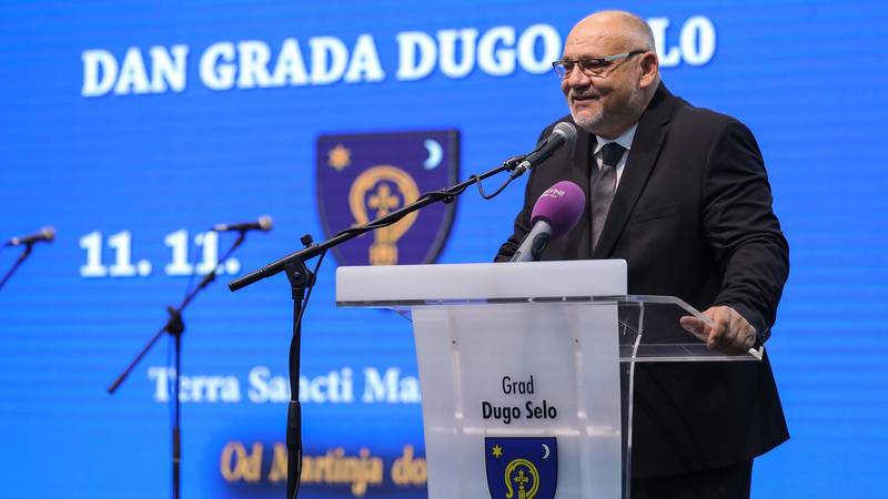 Dugo Selo za stipendije izdvaja 100.000 eura
