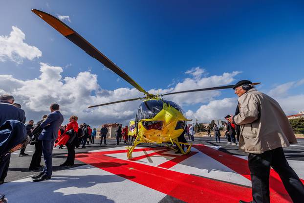 Split: Pokazna vježba i formiranje Hitne helikopterske službe na Firulama