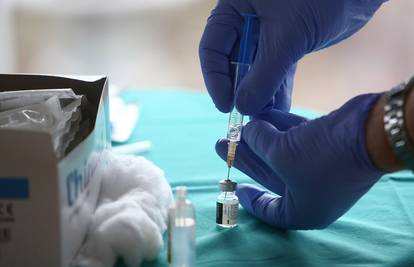 WSJ: SAD ulaže 500 milijuna dolara u univerzalna cjepiva