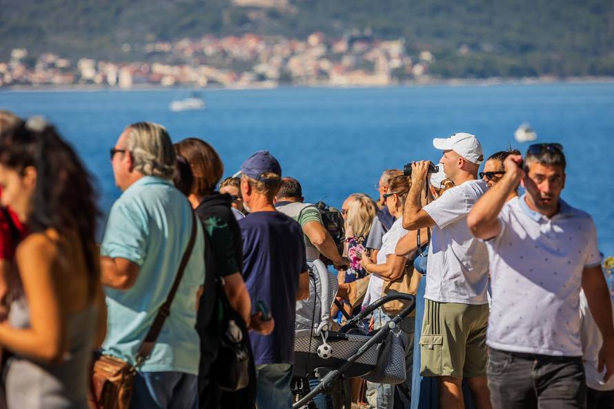 Split:  Pogled sa Sustipana na start Mrduljske Regate