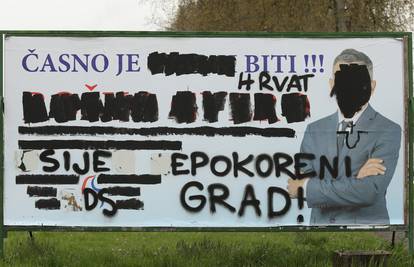 Osijek: Ustaško 'U' na plakatu Demokratskog saveza Srba