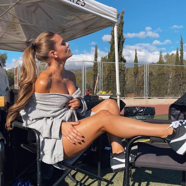 Ponajbolja svjetska motkašica skinula se za časopis: 'Rekli su mi da biram, a htjela bih oboje'