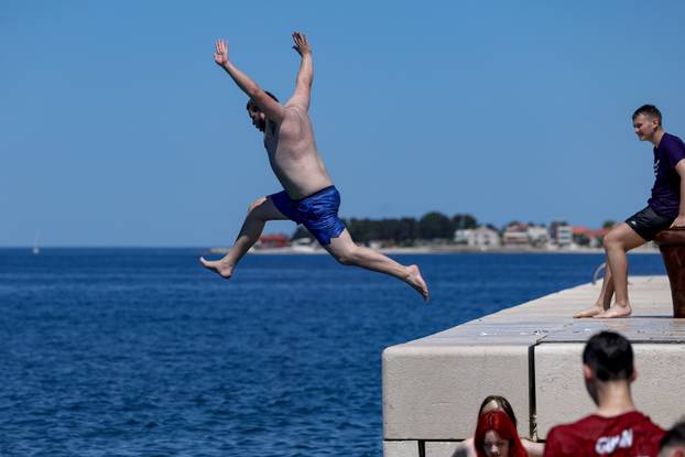 Zadar: Zadarski maturanti obilježavaju posljednji dan srednjoškolskog obrazovanja