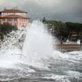 Valovi u Opatiji atrakcija su za turiste, ali iza domaće