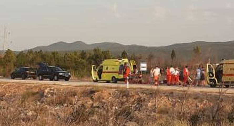 Detalji strave kod Maslenice: Oduzeo mu prednost, auto se prevrnuo, djevojčice poginule
