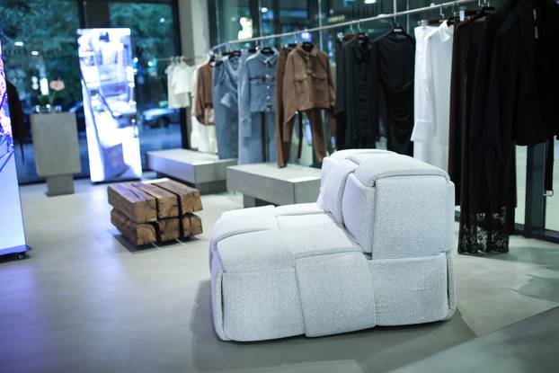 Zagreb: Lunilou & IZAKOVA store