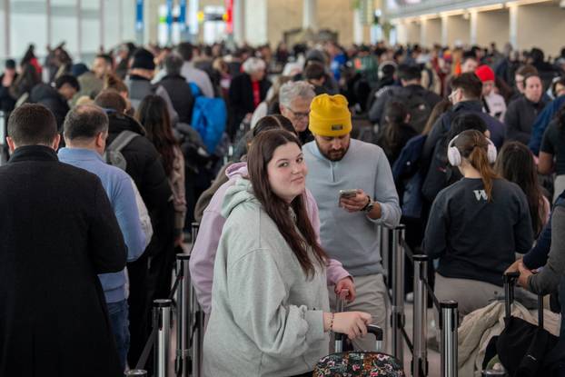 Major winter storm spreads across a large swath of the United States