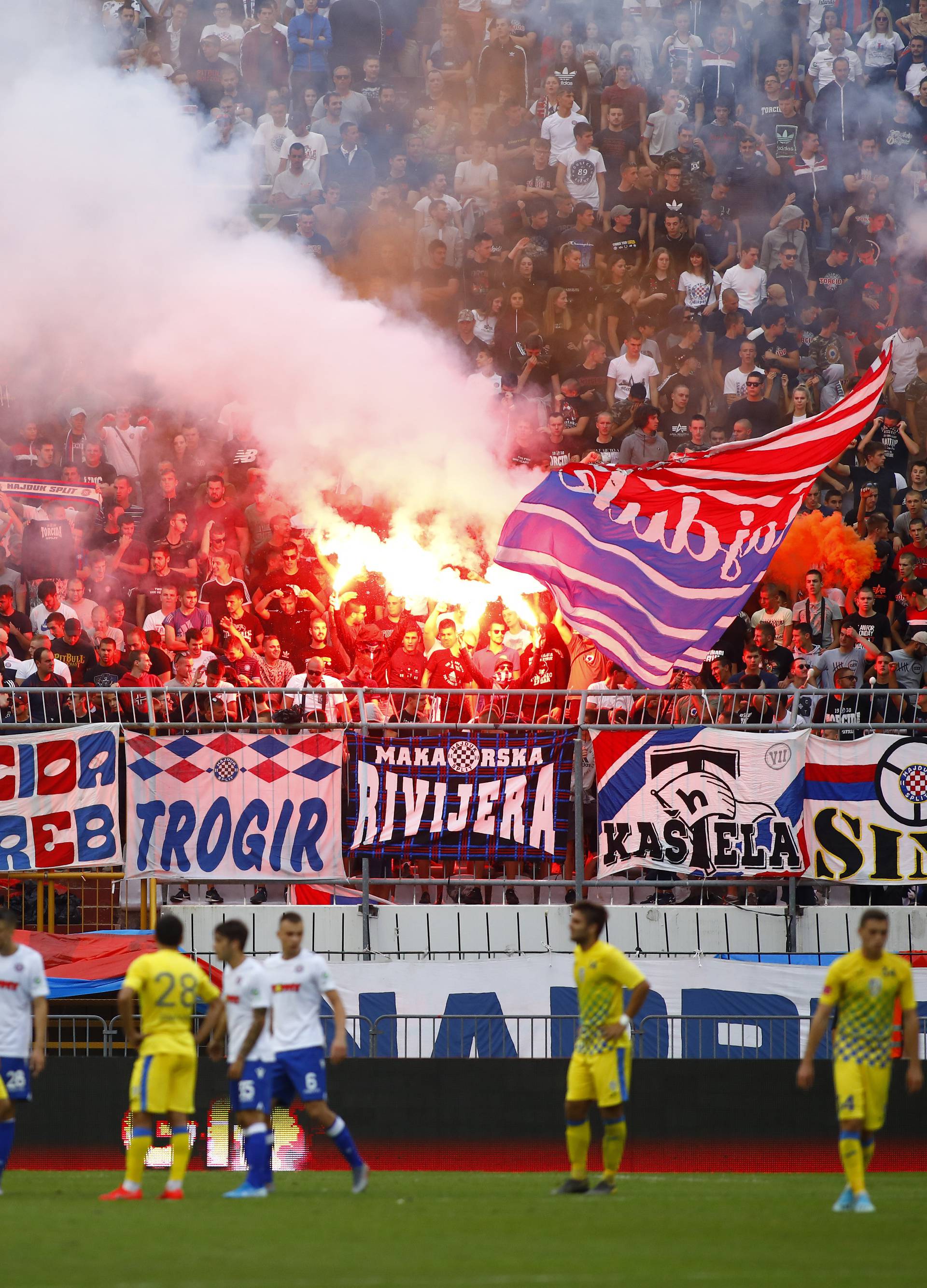 Gori splitsko nebo! Torcida je za 70. rođendan zapalila cijeli grad