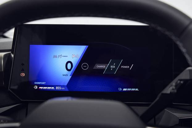 RENAULT CLIO VI FULL HYBRID E-TECH (RB3B1 HEV)