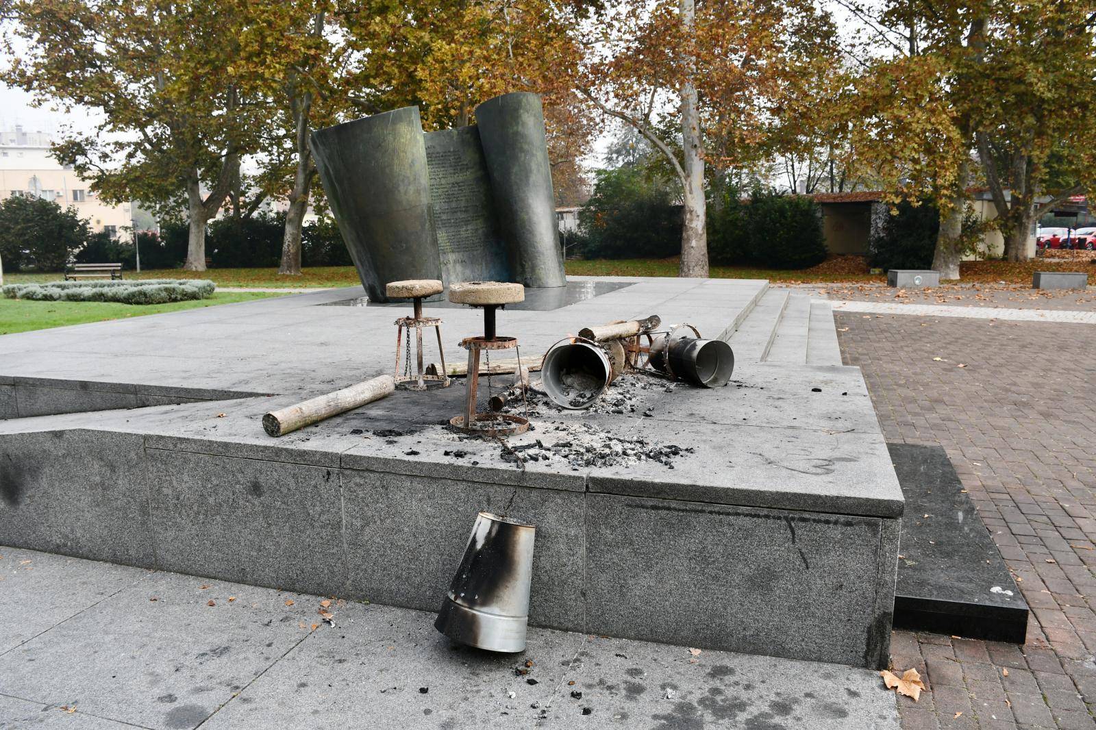 Sisak: Vandali ponovno uniÅ¡tili spomenik poginulim hrvatskim braniteljima