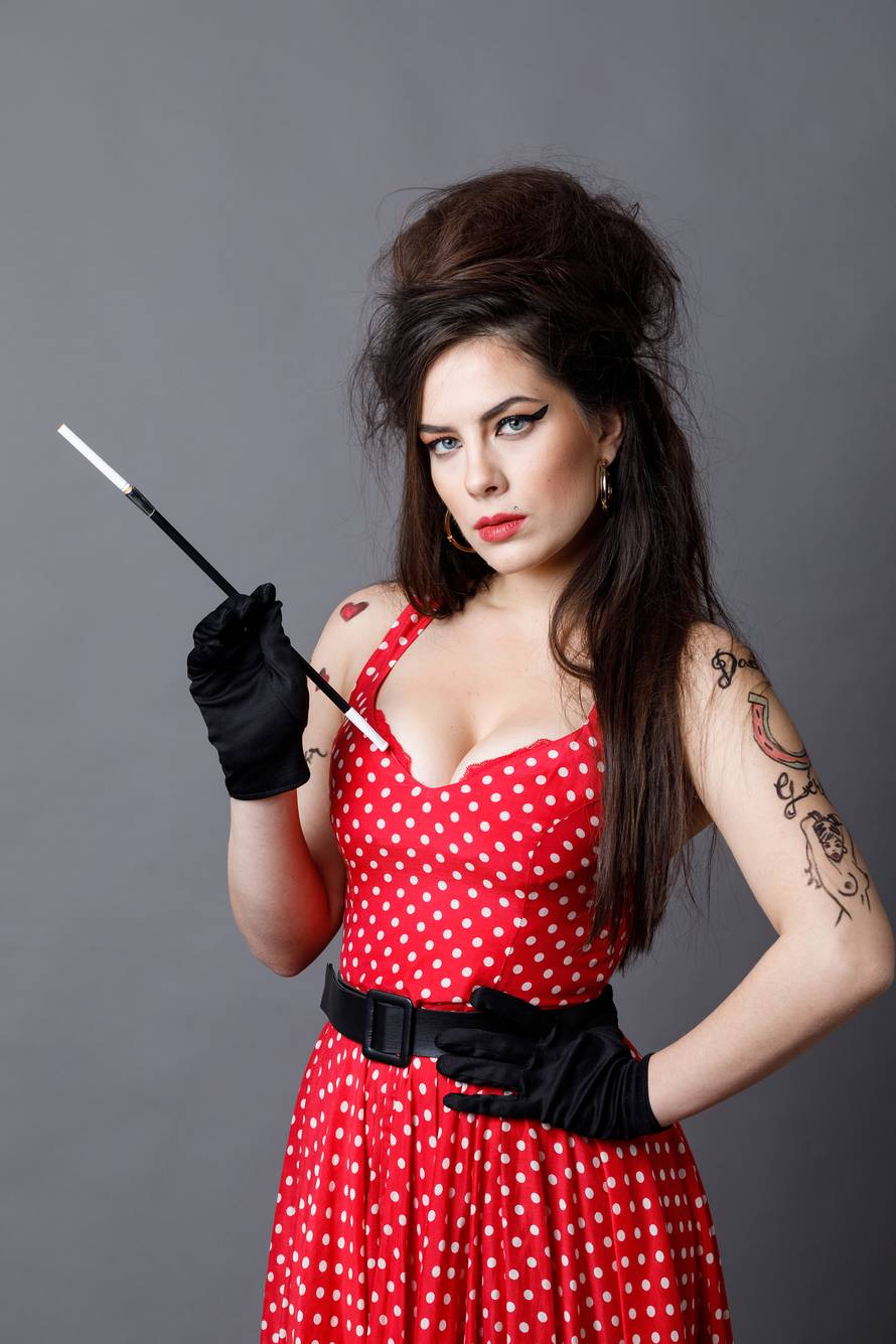 Zagreb: Ana Uršula Najev kao Amy Winehouse