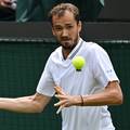 Prvo četvrtfinale Medvjedeva na Wimbledonu: Čeh mu predao