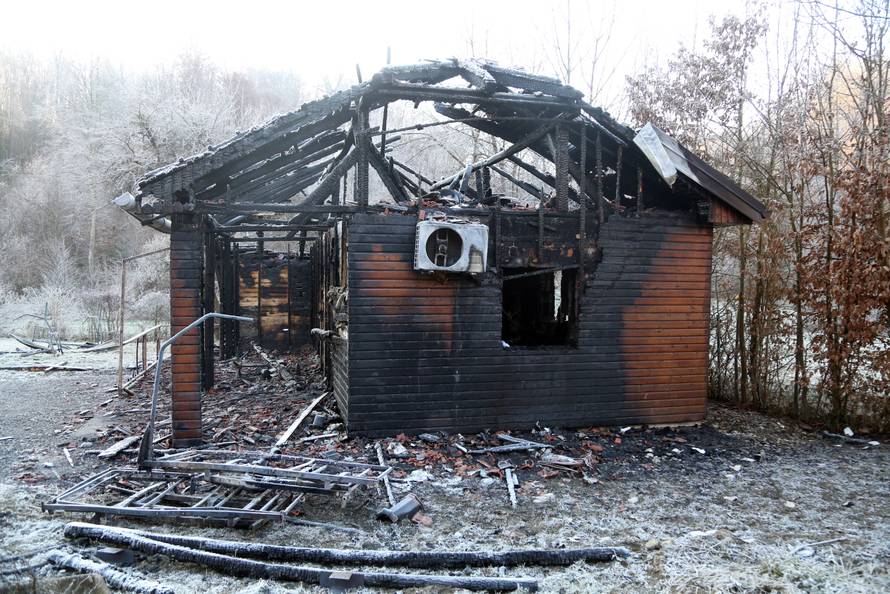 Od doma je ostalo tek zgarište: 'Najviše boli što je tako umrla'