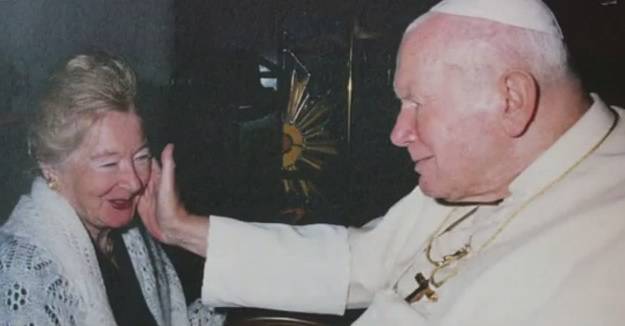 Tajna pisma: Ivan Pavao II. je 30 godina volio udatu ženu?