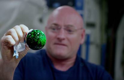 Hokus-pokus u svemiru: Na ISS-u snimali šumeću tabletu