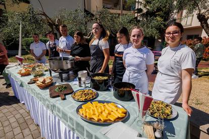 Prezentacija jela od puževa u organizaciji turisticke zajednice Grada Vrgorca i srednje škole Vrgorac