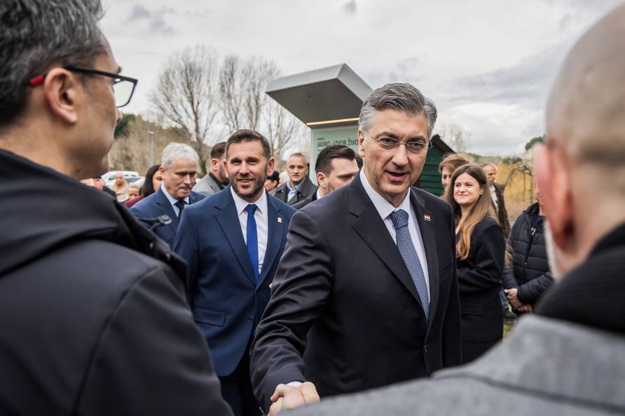 Solin: Andrej Plenković u društvu ministara otvorio je radove na pročistaču vode