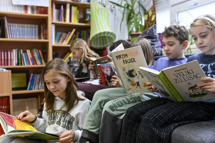 Zagreb: Knjižnica Osnovne skole Mladost