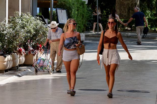 Zadar: Kupanje na rivi