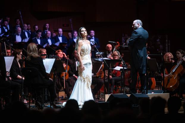 Zagreb: Tamara Rađenović održala koncert u Lisinskom