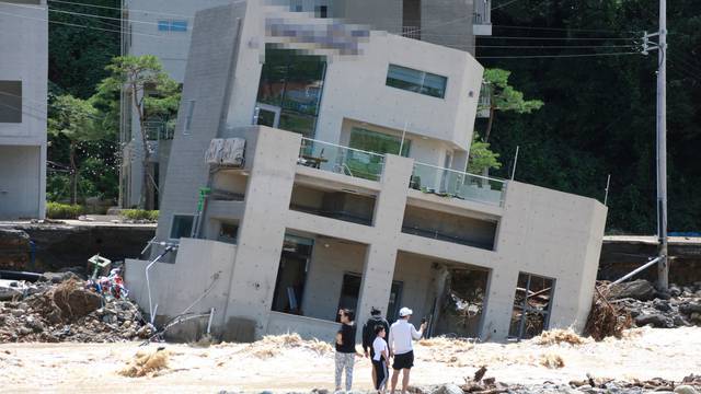 Aftermath of Typhoon Hinnamnor in Pohang