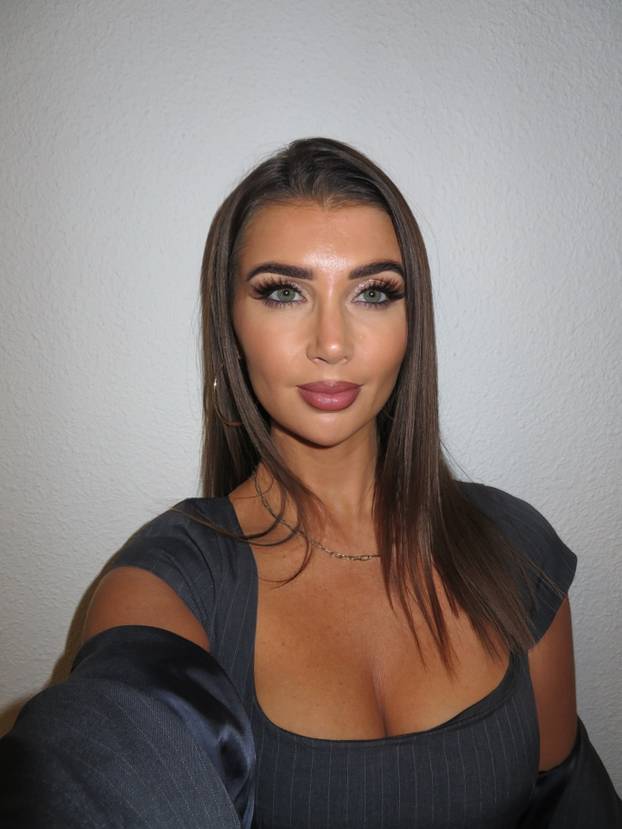 FOTO Zbog fatalne ljepotice je premierligaš dobio nove fanove